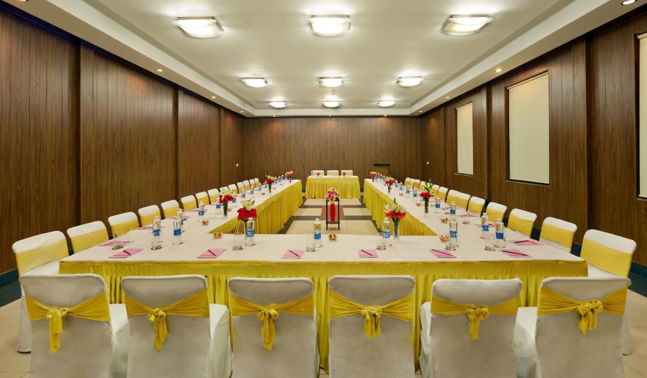 シュリラダ ブラジュ ヴァスンハラ リゾート&スパ ゴーヴァルダン Govardhan エクステリア 写真